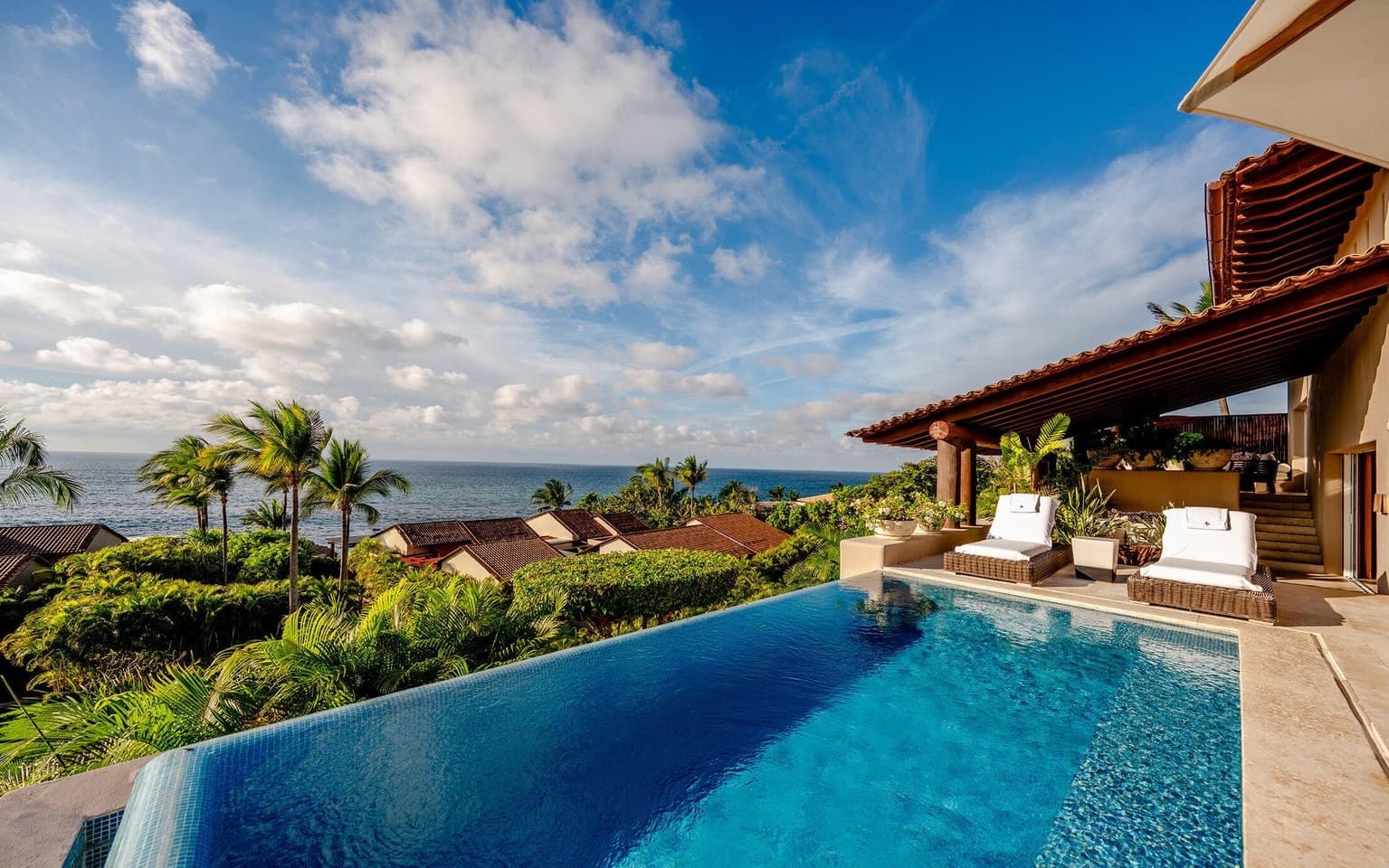 Luxury infinity pool with Pacific Ocean view, Riviera Nayarit