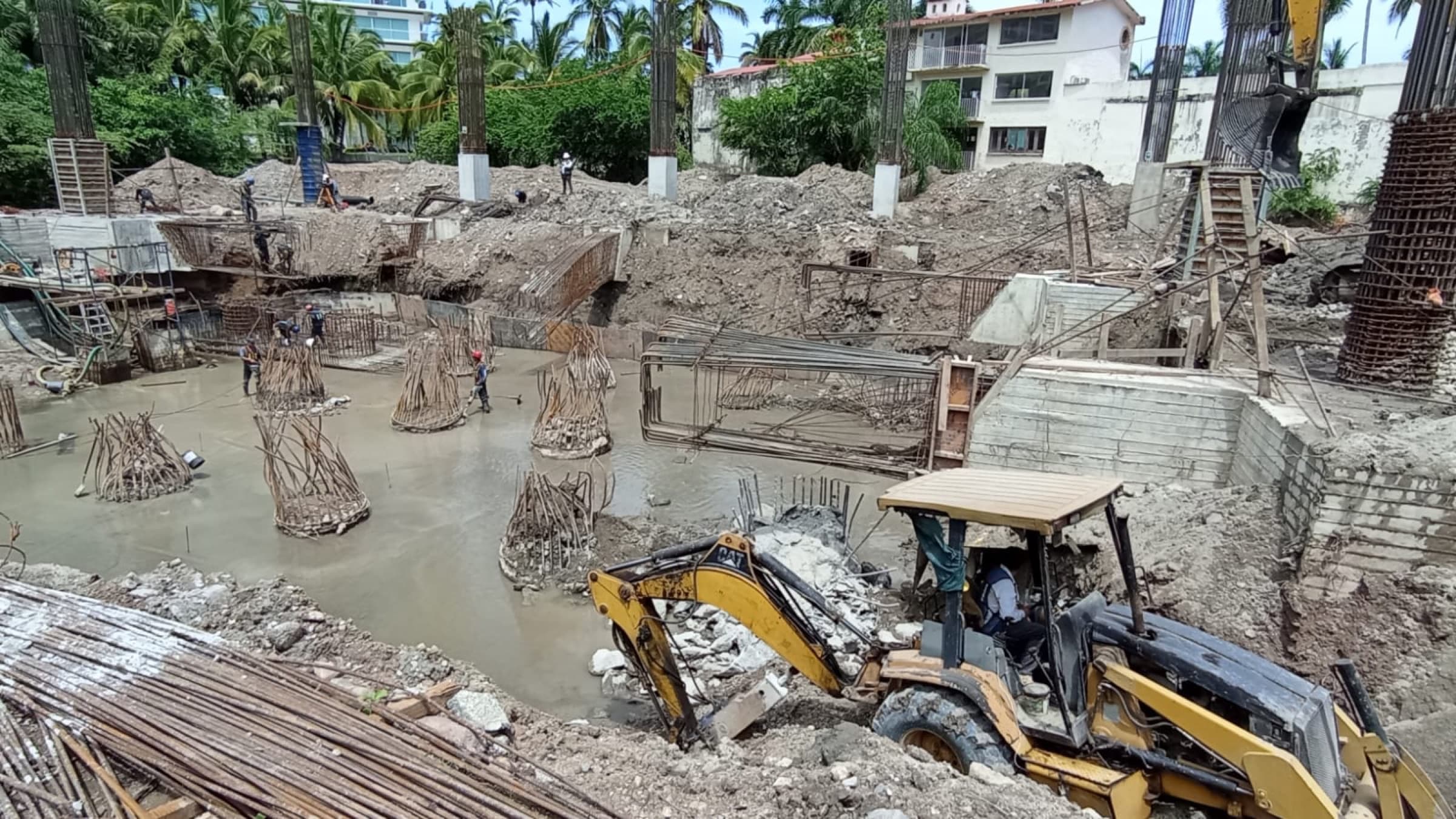 Foundation work on site, Puerto Vallarta · construction photo