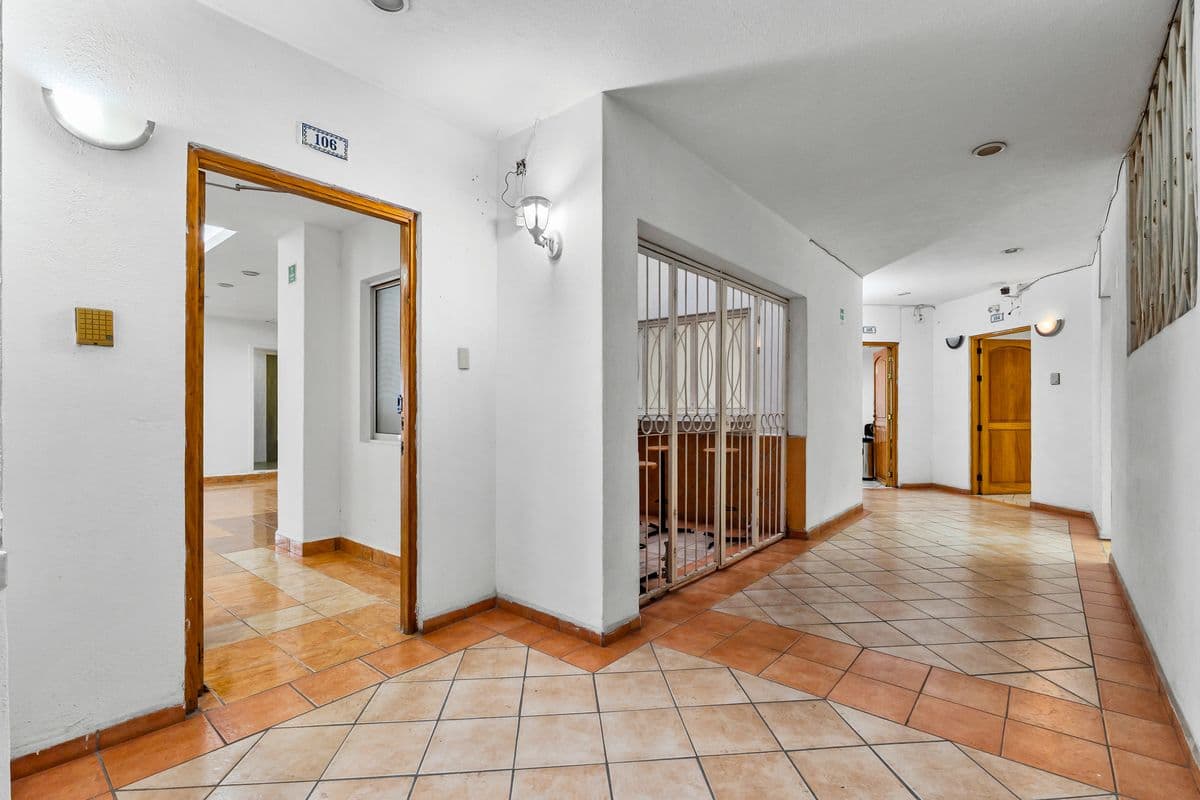 1951 Av. Francisco Medina Ascencio 106 Obelisco 106 JA, Puerto Vallarta