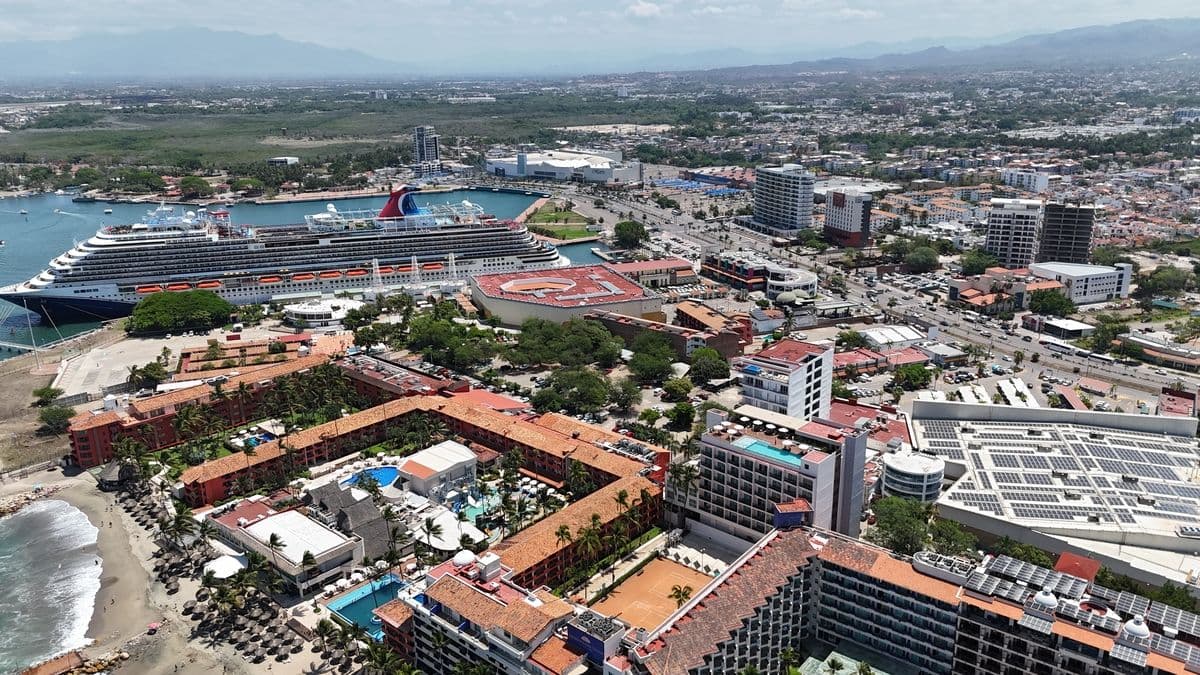 Edificio Zona Hotelera Puerto Vallarta