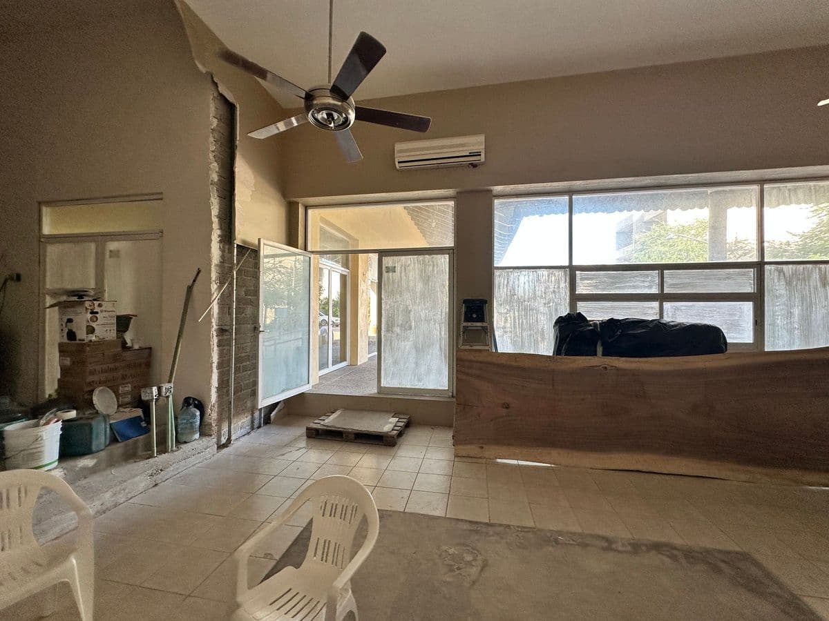 Local Comercial con Doble Altura en El Anclote, Punta Mita