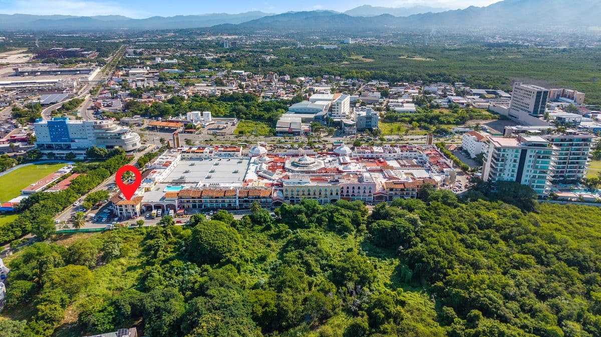 Marina Vallarta Local Comercial Premium