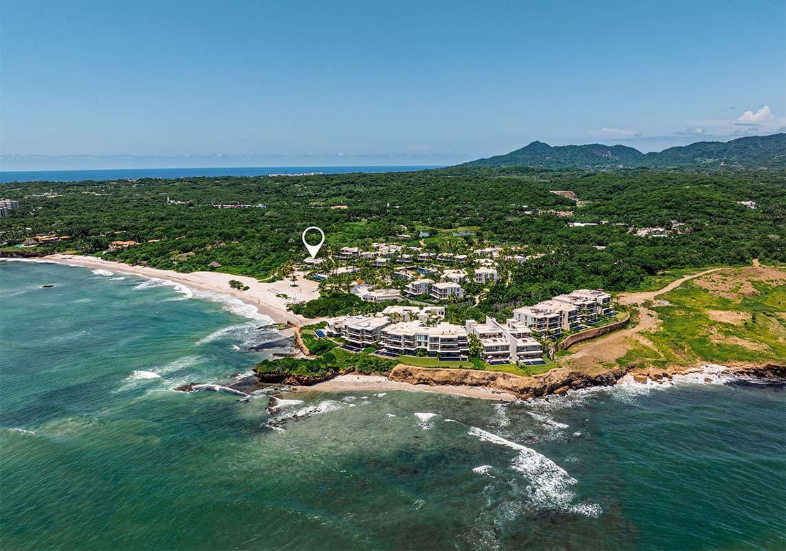 Luna — Susurros del Corazón, Punta de Mita
