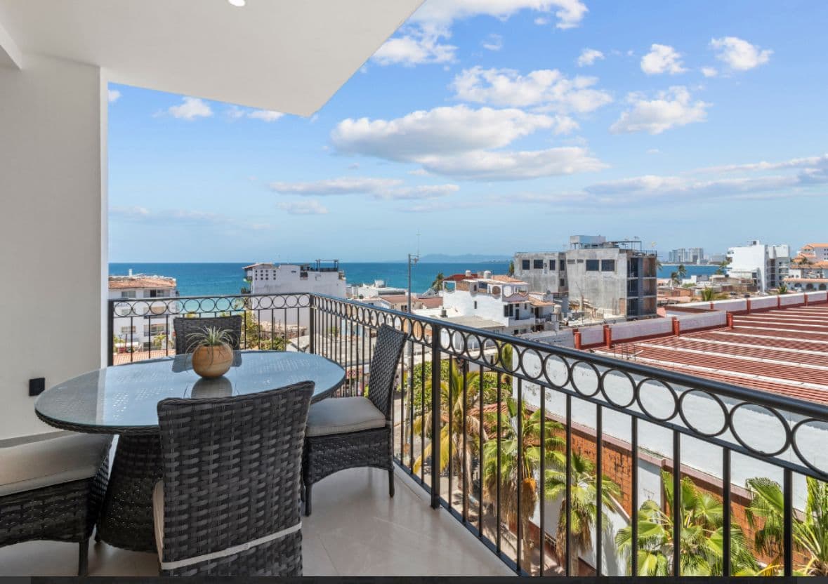 Departamento en Venta Amueblado Vista parcial al Mar 5 de Diciembre PV