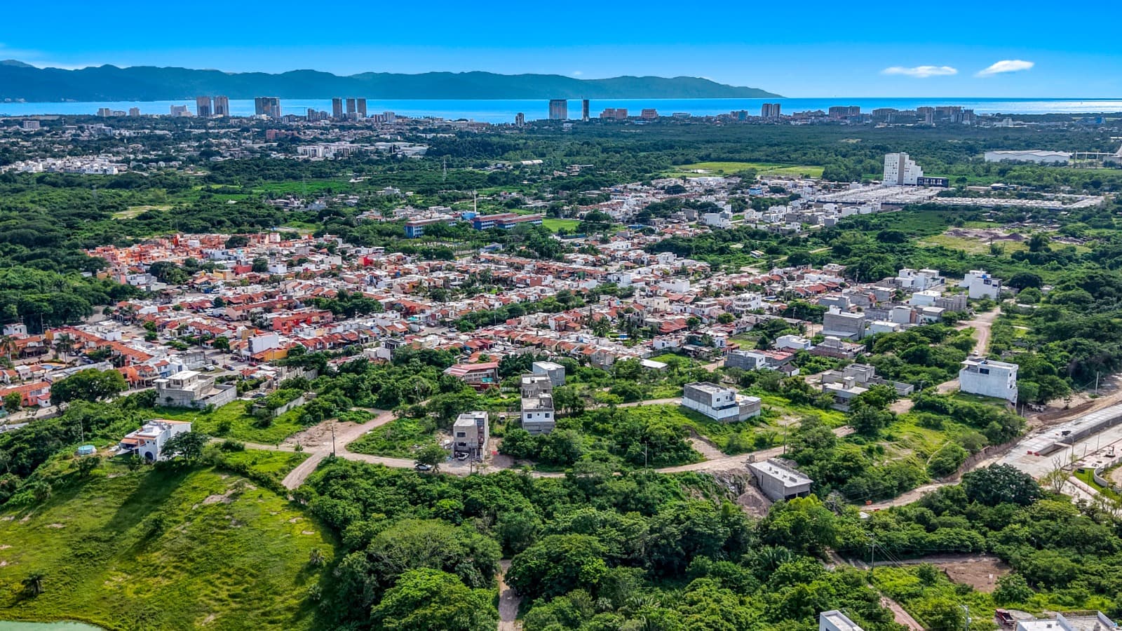 Terreno en Venta, col. Colinas de la Bahia, Puerto Vallarta