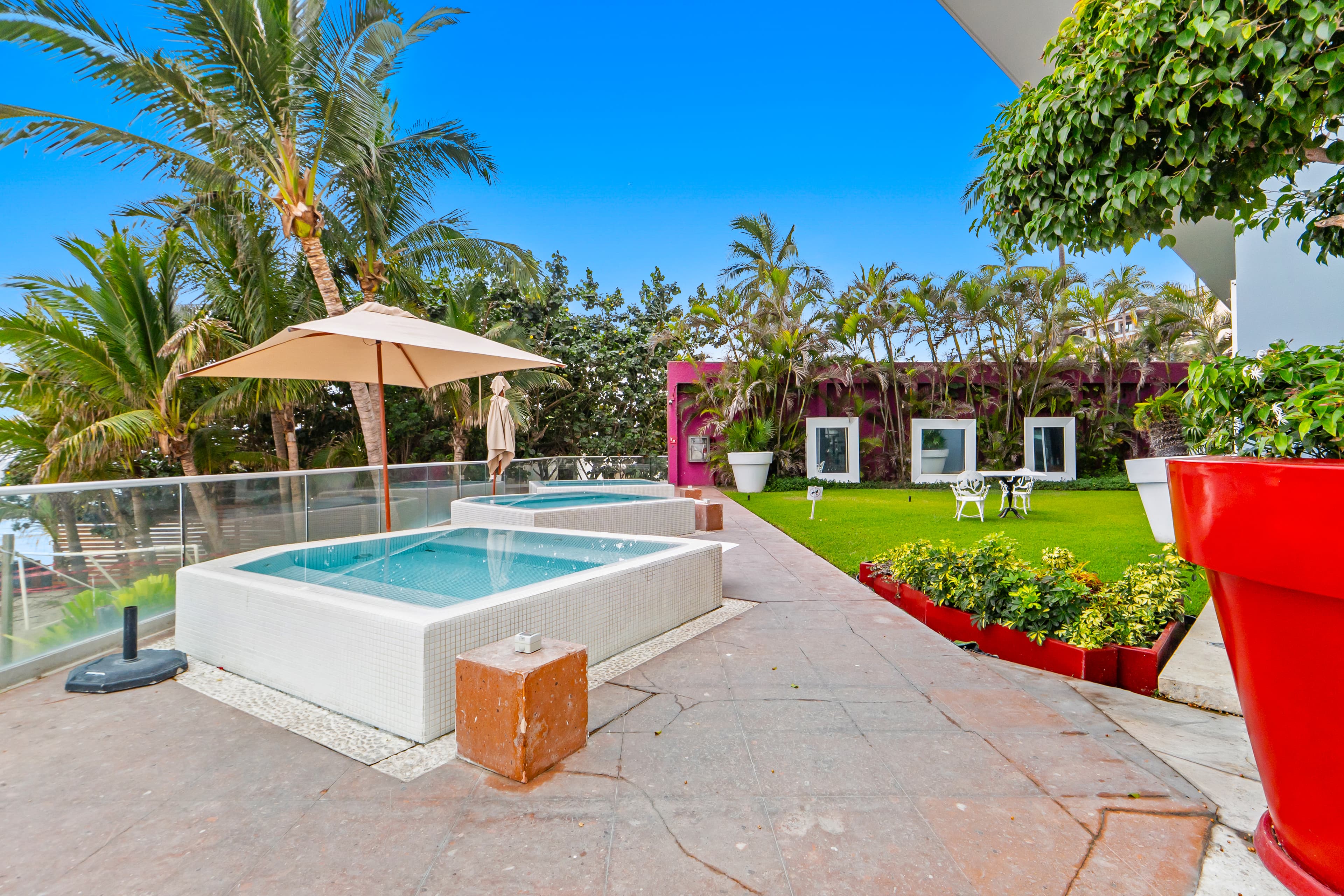 Icon Vallarta 3BR plus den 4BATH