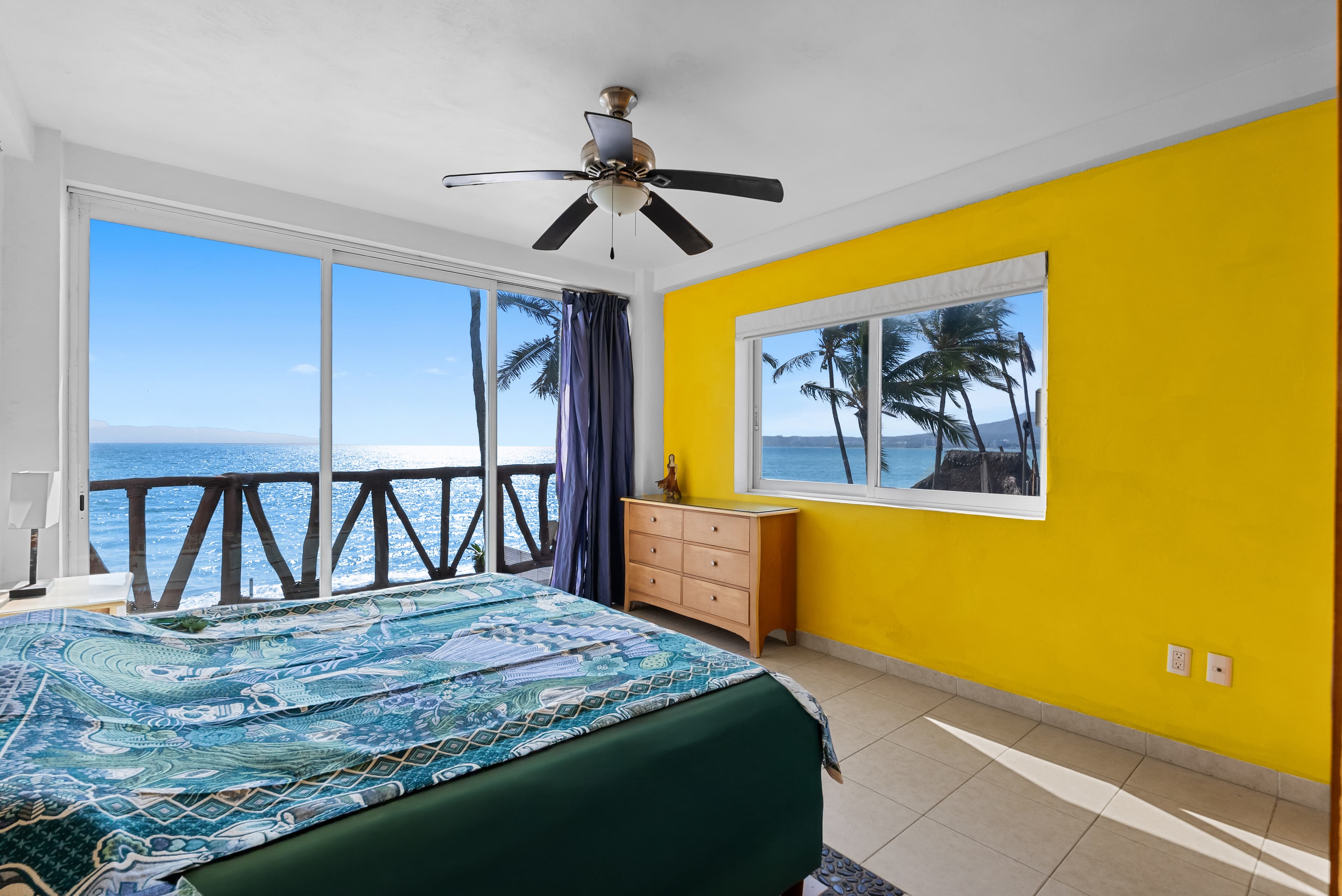 Oceanfront Bucerias Golden Zone | 3 Bed 3 Bath | Under USD750k