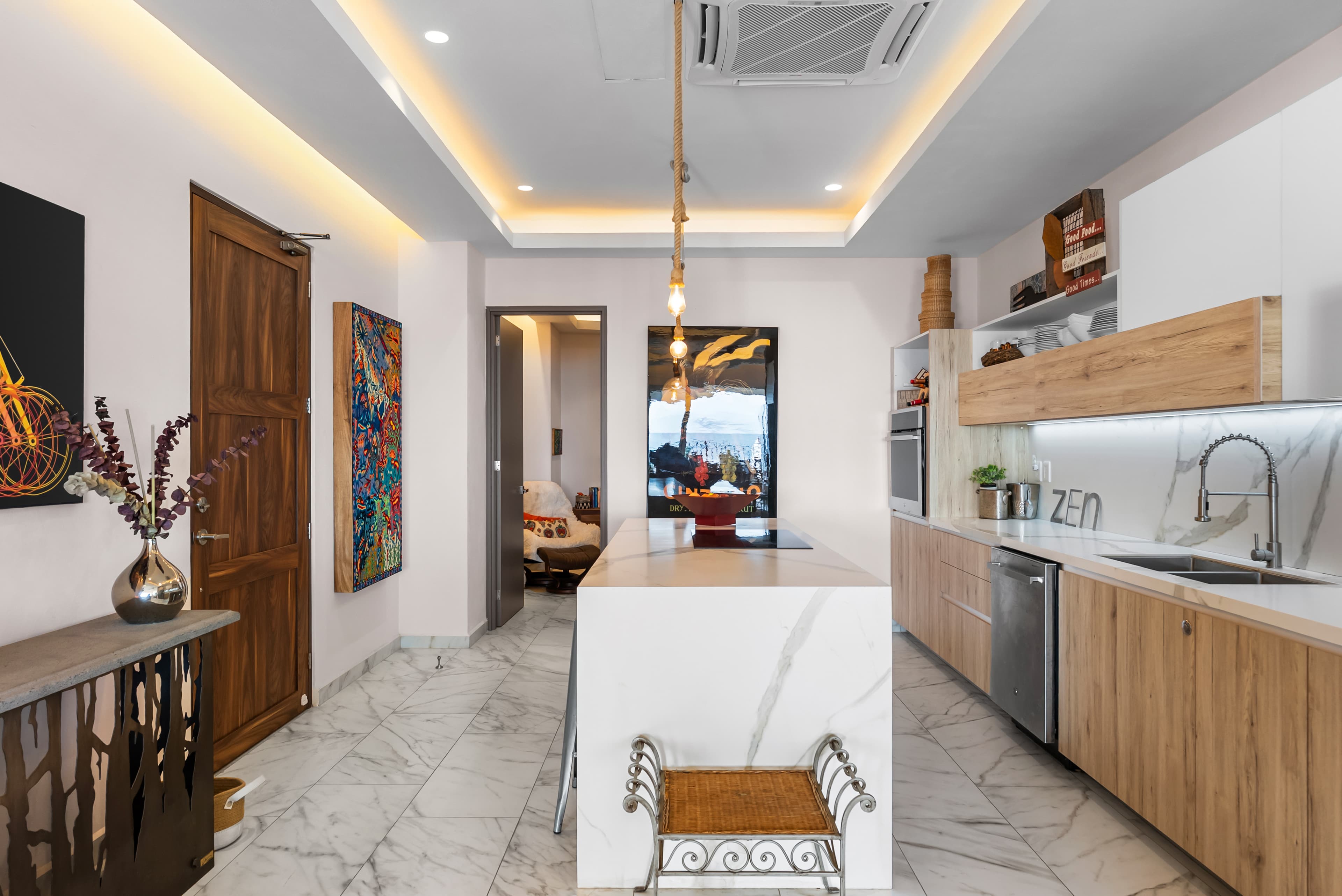 3 Bed 3 Bath Ocean View Condo | US$850,000 Golden Zone