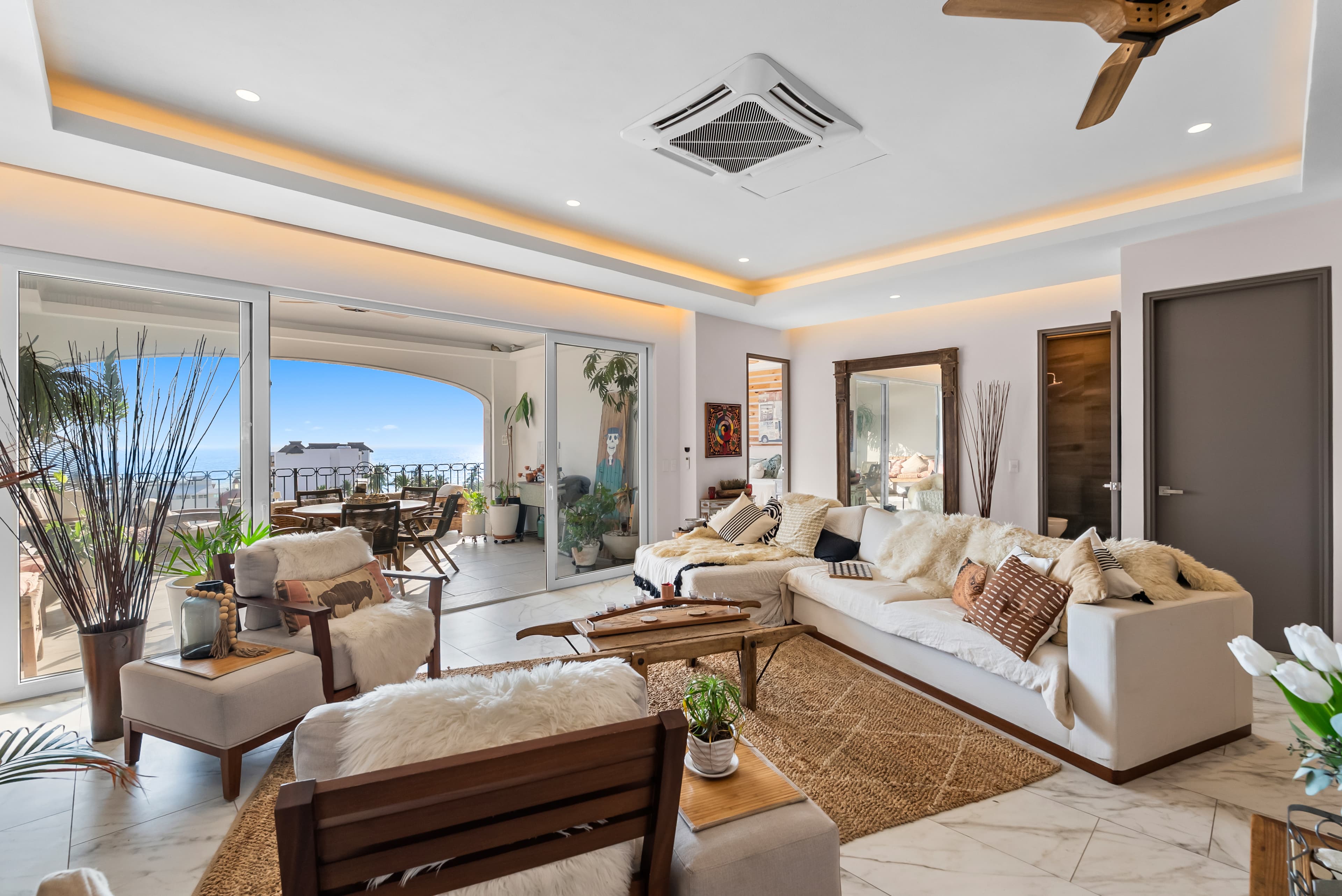 3 Bed 3 Bath Ocean View Condo | US$850,000 Golden Zone