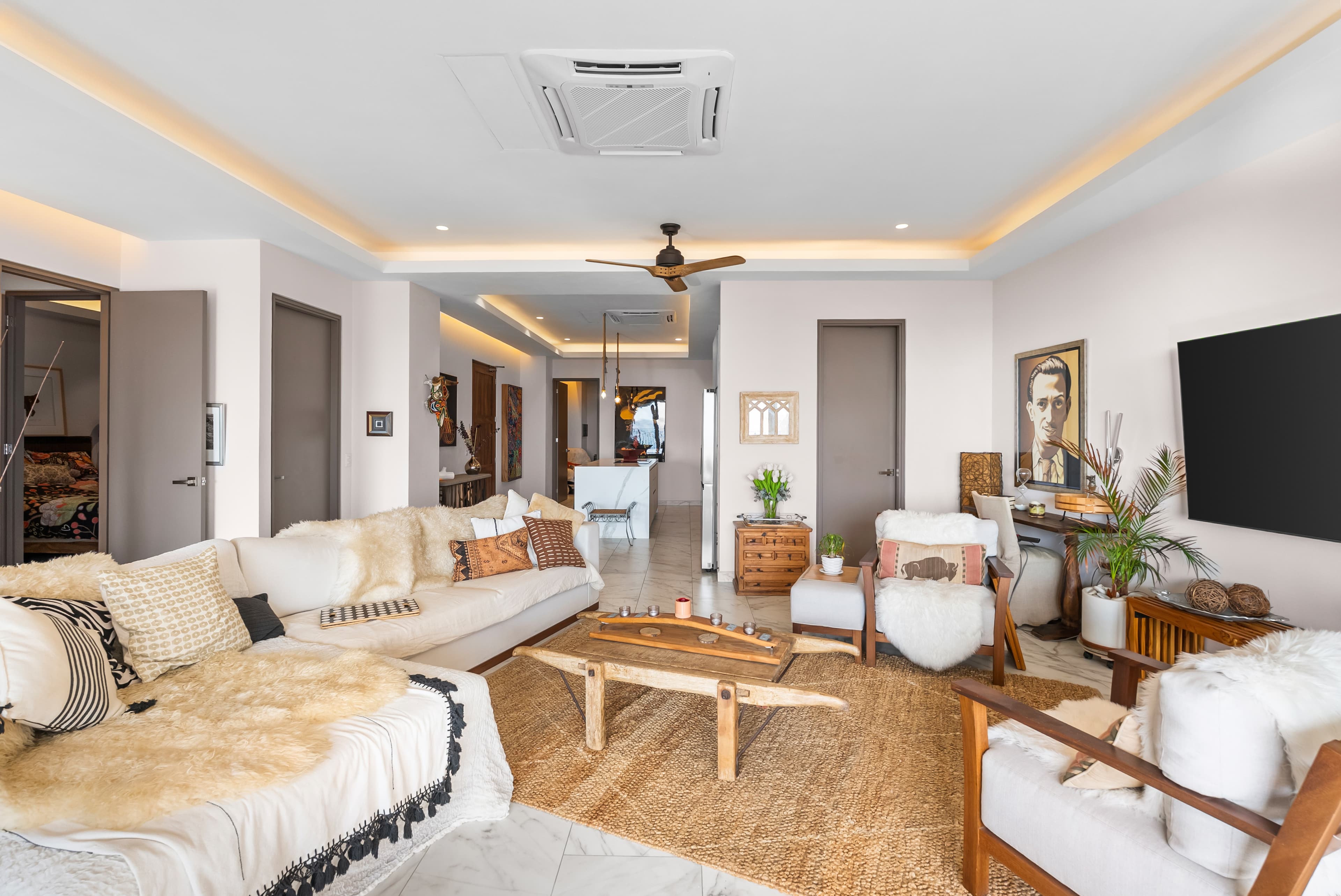 3 Bed 3 Bath Ocean View Condo | US$850,000 Golden Zone