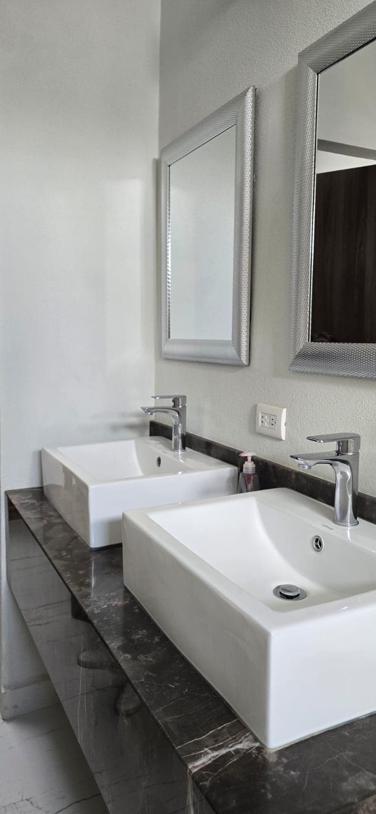 Escapada Perfecta en Portovela | Residencia Familiar con Amenidades de Lujo & Seguridad 24/7