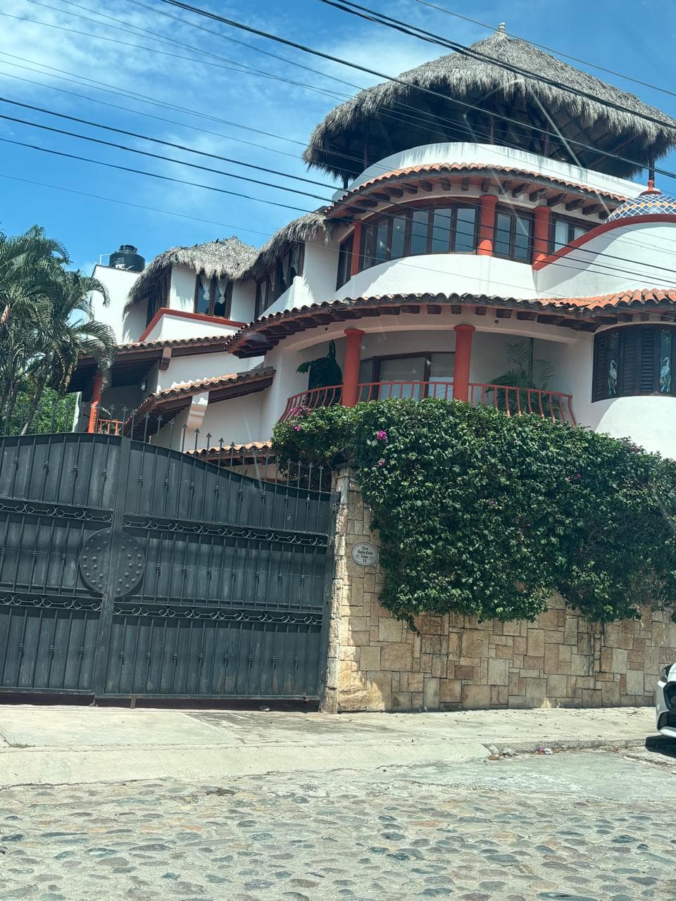 Espectacular Casa en Zona Dorada Bucerías | 4 Recs, Alberca, palapa y bungalow