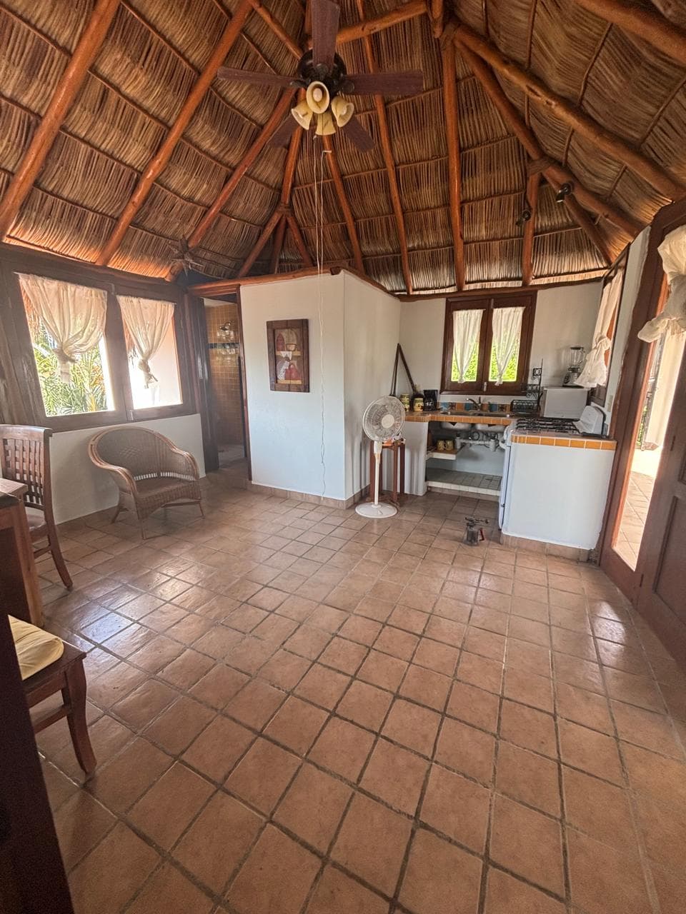 Espectacular Casa en Zona Dorada Bucerías | 4 Recs, Alberca, palapa y bungalow
