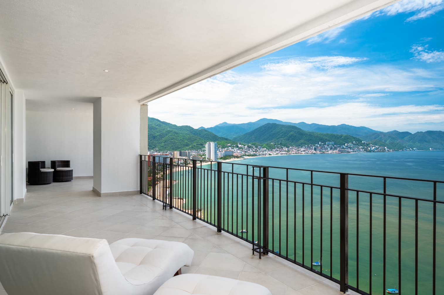 Condominio de lujo a pie de playa de 4 recamaras en piso 25 en Grand Venetian