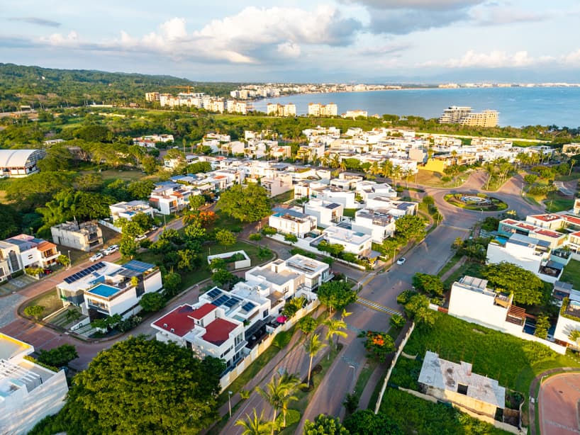 Villa con alberca privada y club de playa