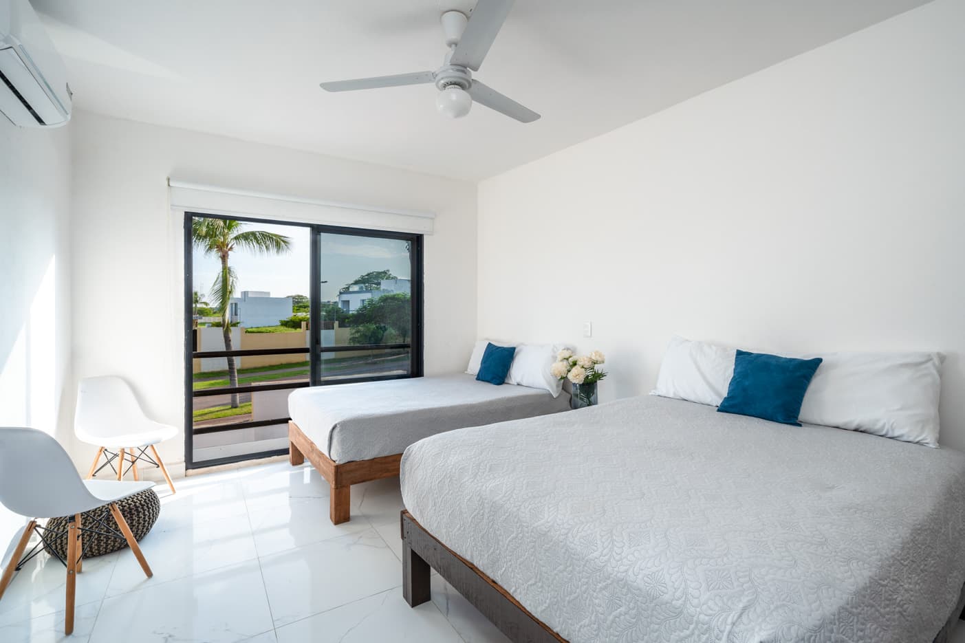 Villa con alberca privada y club de playa
