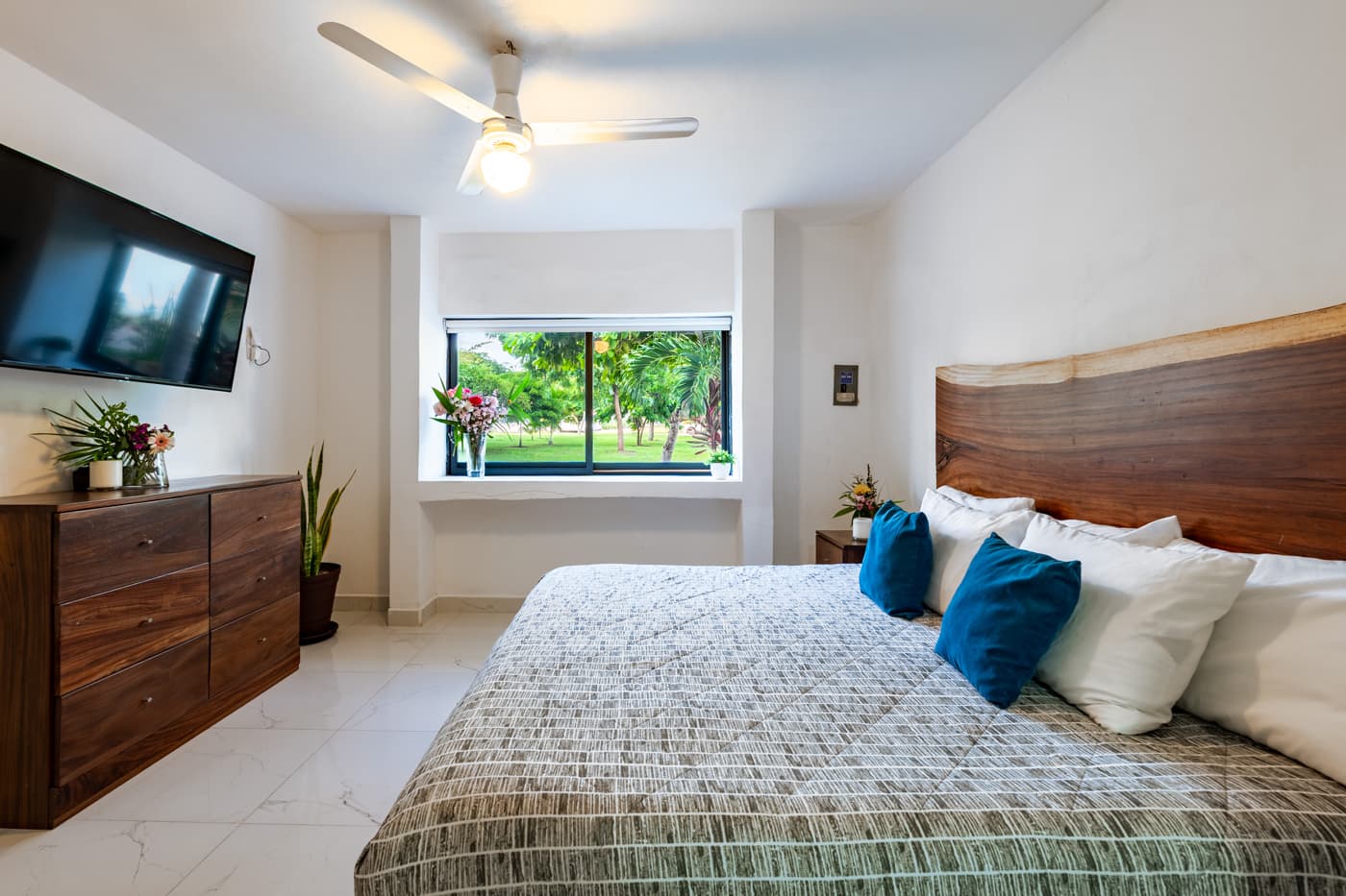 Villa con alberca privada y club de playa