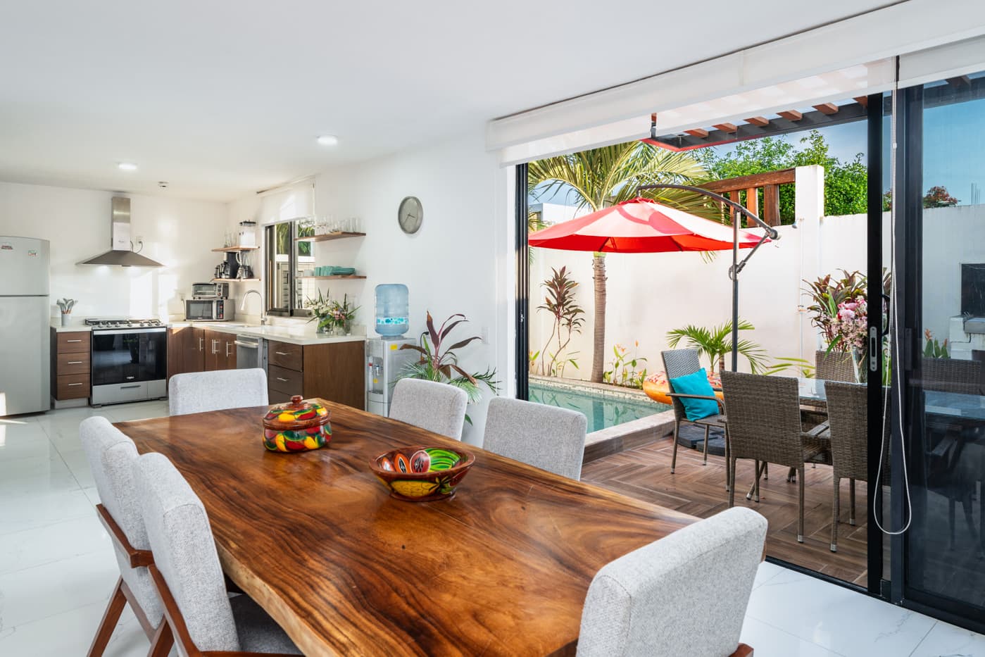 Villa con alberca privada y club de playa
