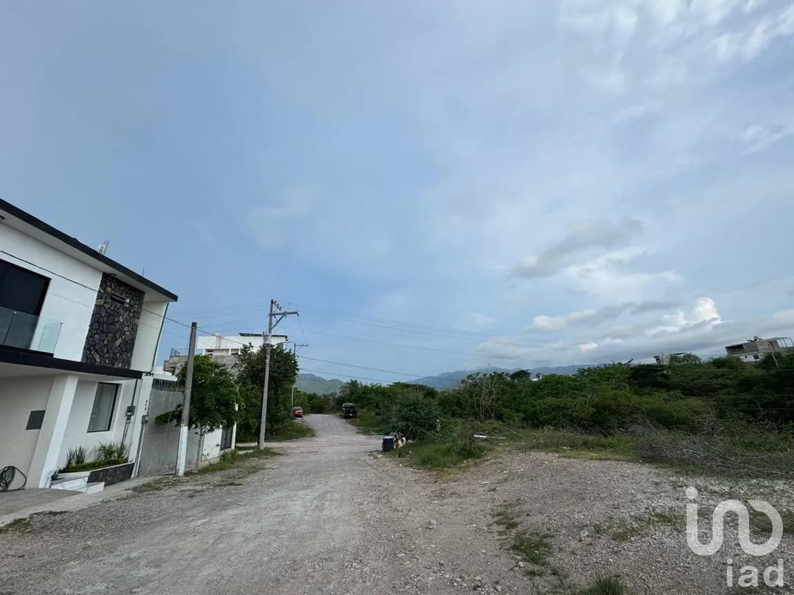 Terreno en Venta en Parques Universidad (Sendero de Luna), Puerto Vallarta