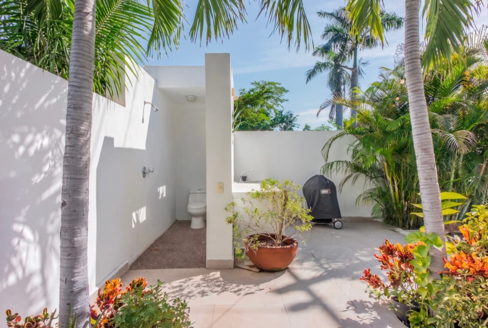 EXCLUSIVE SINGLE-LEVEL RESIDENCE | NUEVO VALLARTA