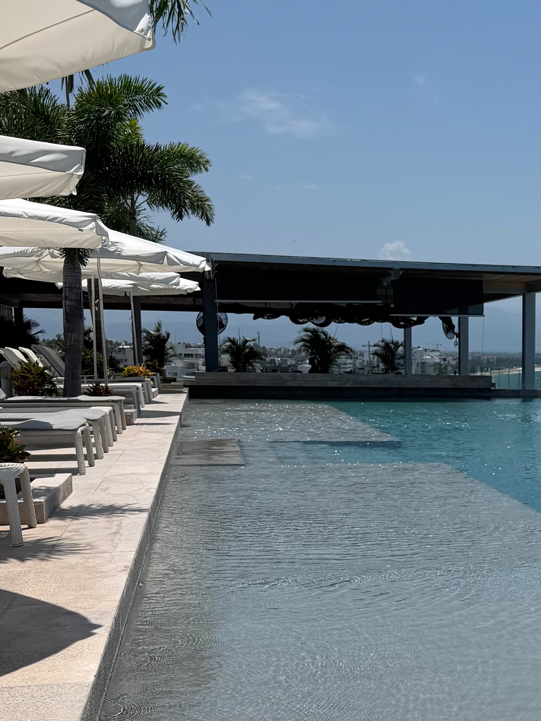Condominio de lujo frente al mar 5 recámaras/5 baños