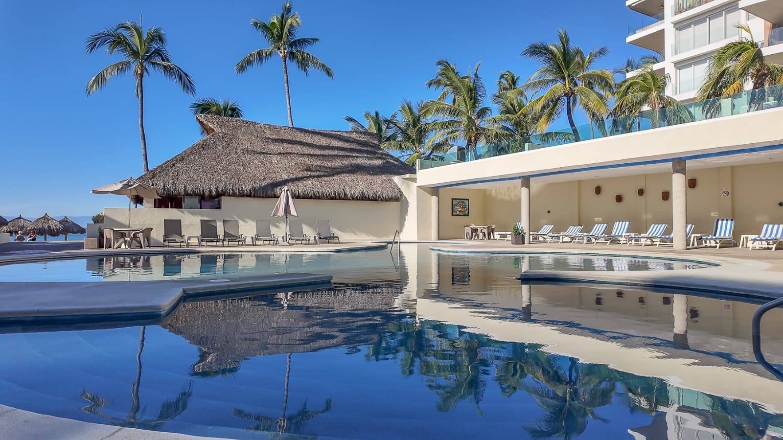 Suites Costa Dorada / Bucerias