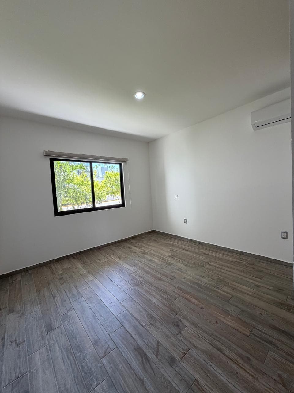 2 BDR condo Residencial Quelele