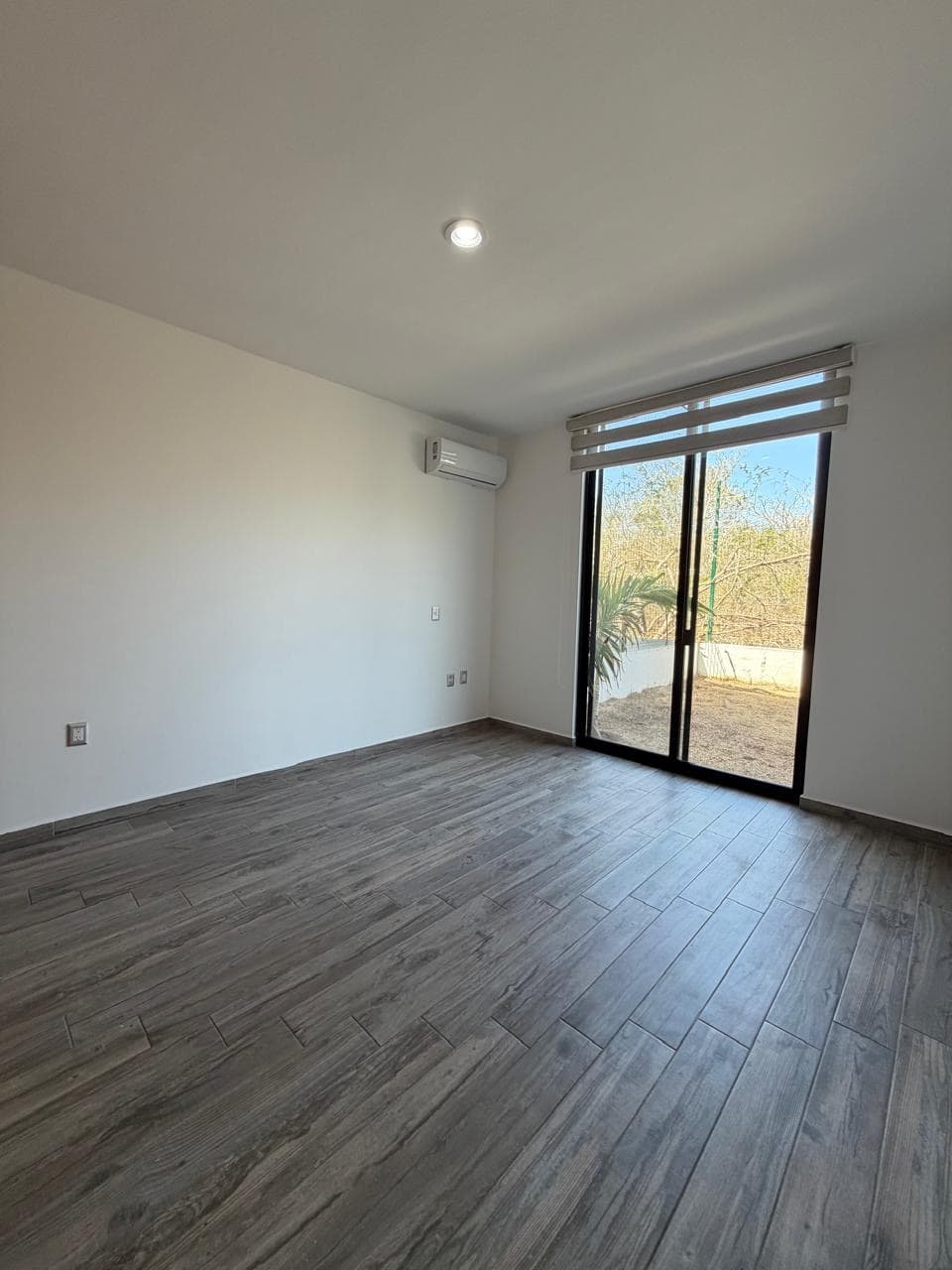 2 BDR condo Residencial Quelele