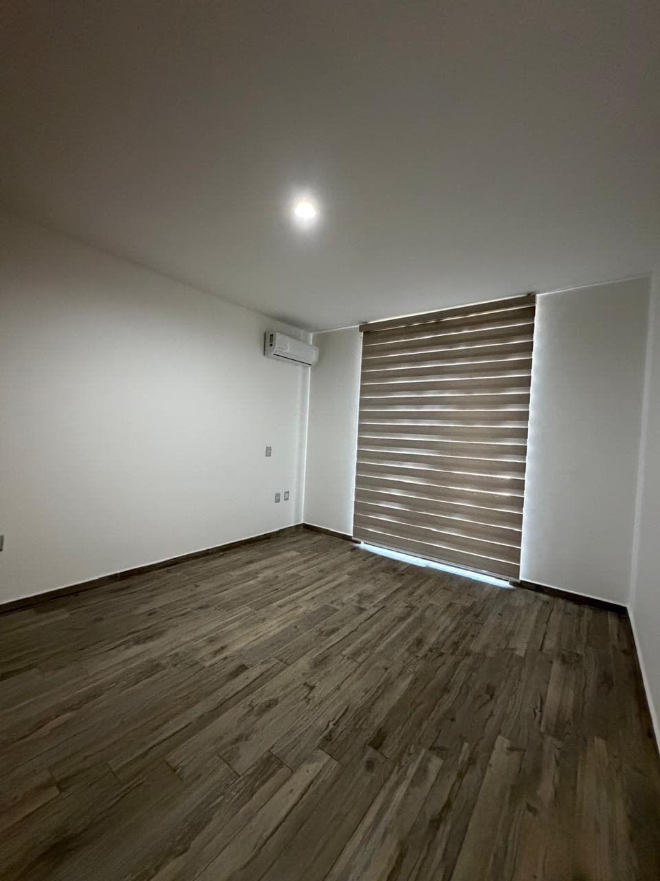2 BDR condo Residencial Quelele